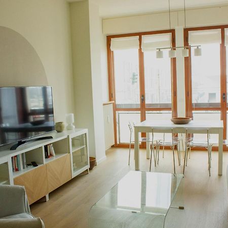 Charming Towers Guest House-Apartment Милано Екстериор снимка