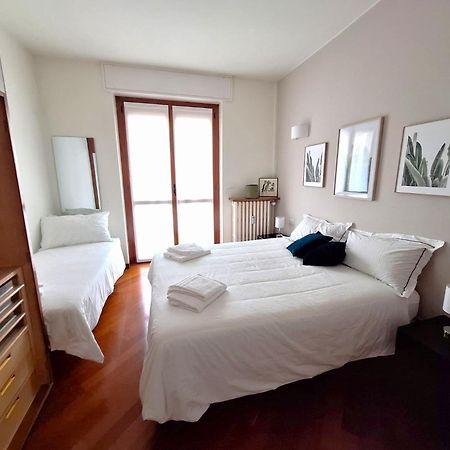 Charming Towers Guest House-Apartment Милано Екстериор снимка