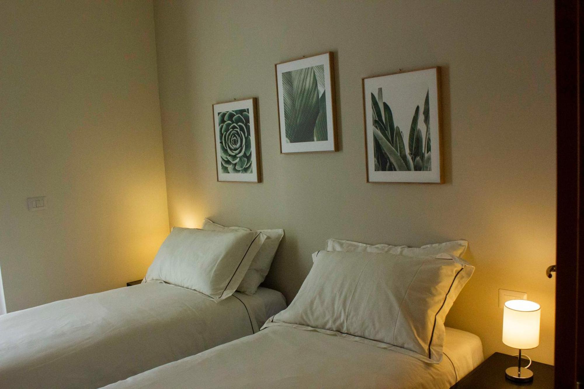 Charming Towers Guest House-Apartment Милано Екстериор снимка