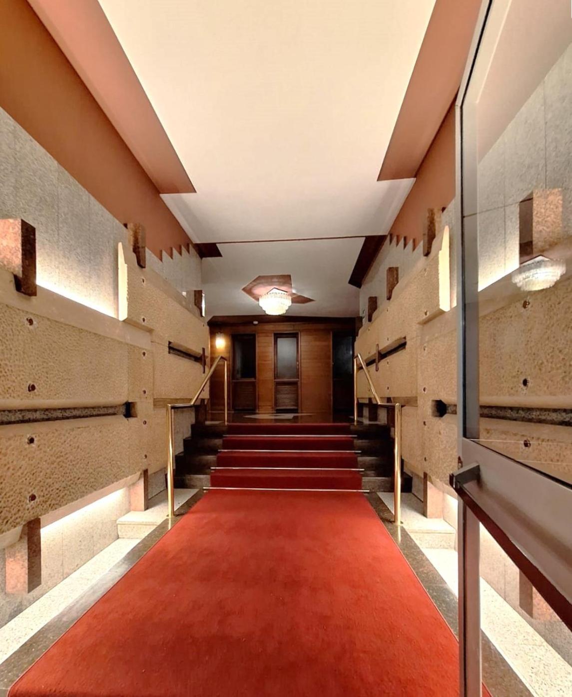 Charming Towers Guest House-Apartment Милано Екстериор снимка