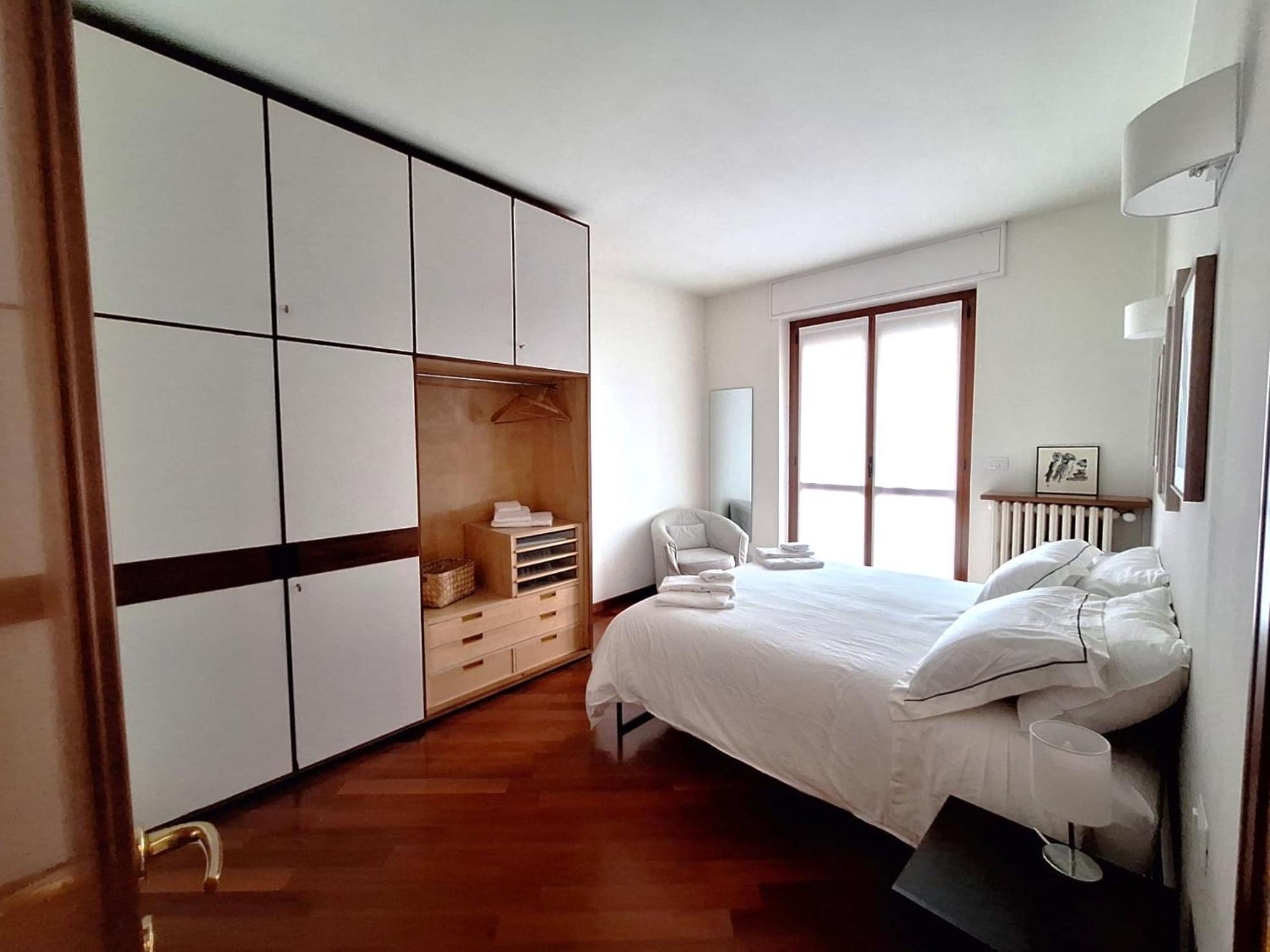 Charming Towers Guest House-Apartment Милано Екстериор снимка