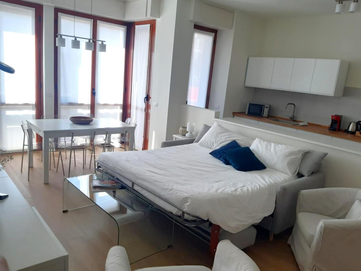 Charming Towers Guest House-Apartment Милано Екстериор снимка